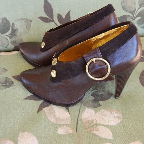 Naughty Monkey Brown Leather Shoe Boots w/Studs ,Size 7 w/box , EUC - Picture 13 of 14